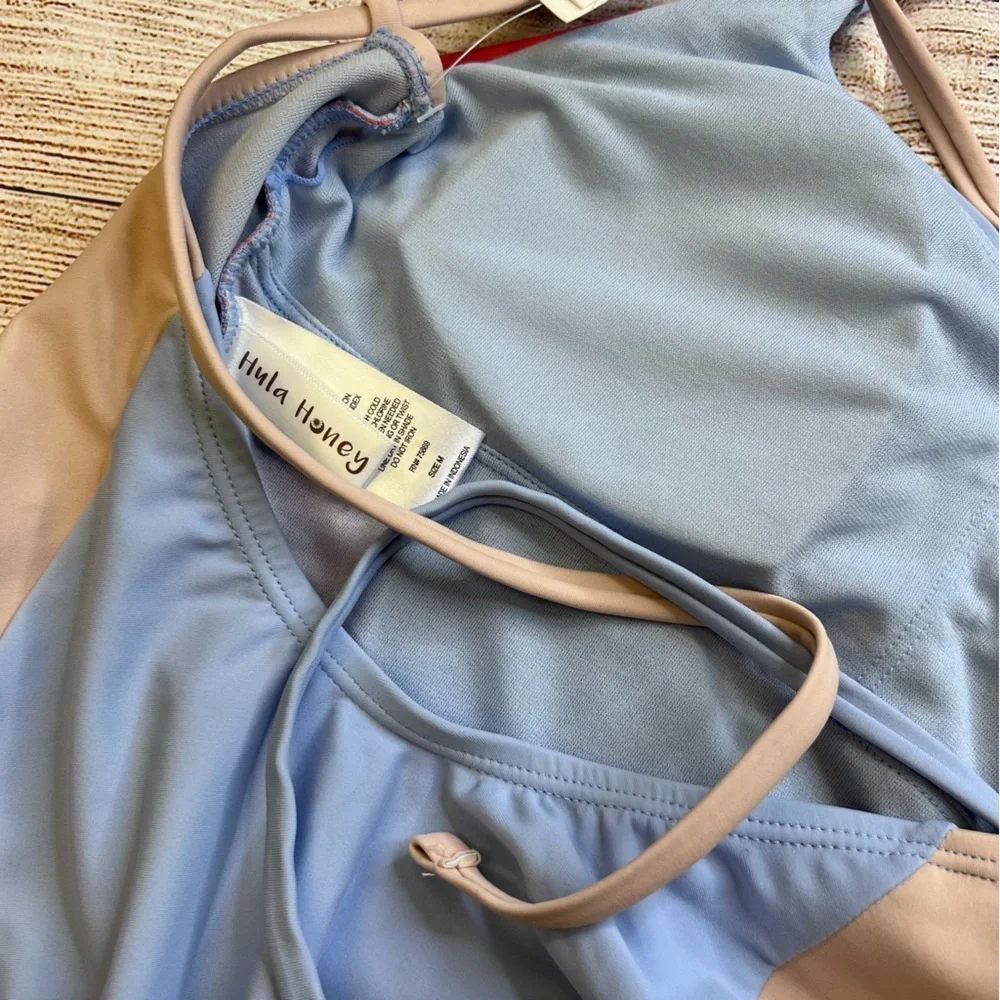 Colorblock High Leg One Piece Swim - Picture 3 of 5